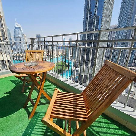Trinity Holiday Homes - Standpoint Tower Downtown Dubai Esterno foto