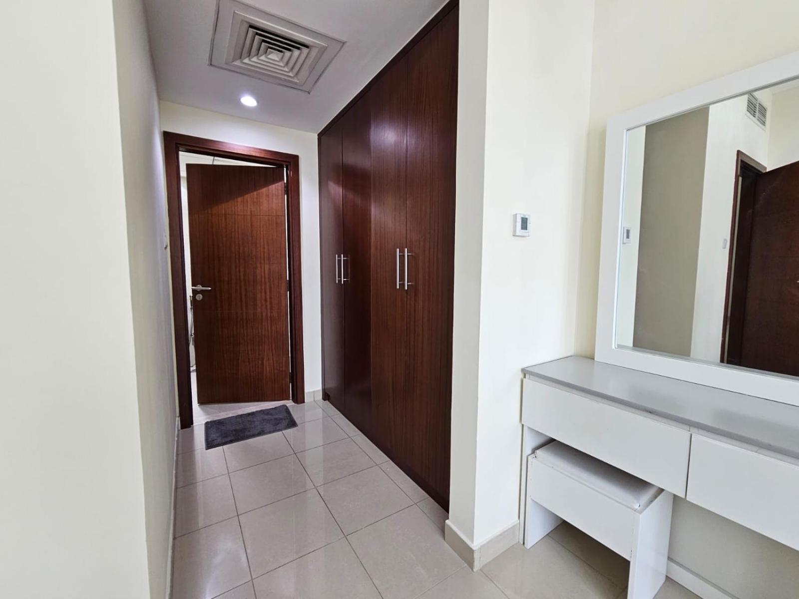 Trinity Holiday Homes - Standpoint Tower Downtown Dubai Esterno foto