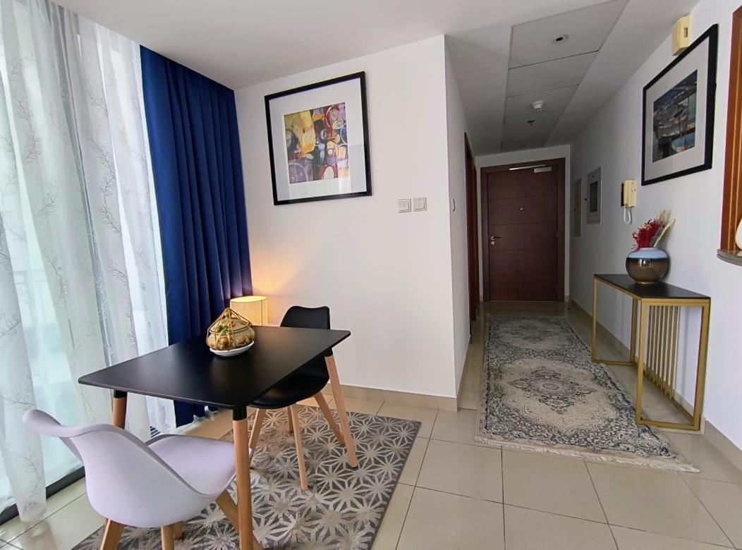 Trinity Holiday Homes - Standpoint Tower Downtown Dubai Esterno foto