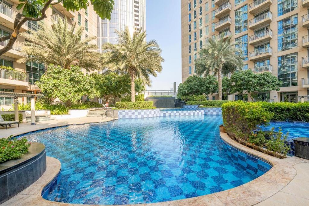 Trinity Holiday Homes - Standpoint Tower Downtown Dubai Esterno foto